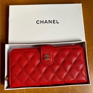 CC Caviar Quilted wallet